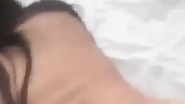 Adam, leziz cosplay kızını arkadan sikişledi.